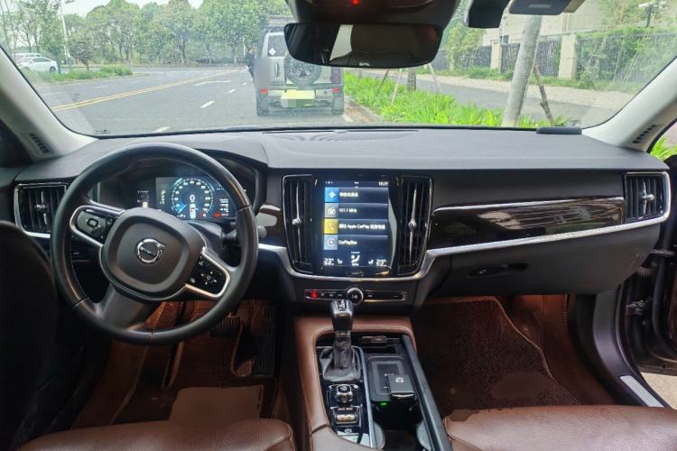 Used Volvo S90 2017 T4 Zhiyuan Edition Center Console