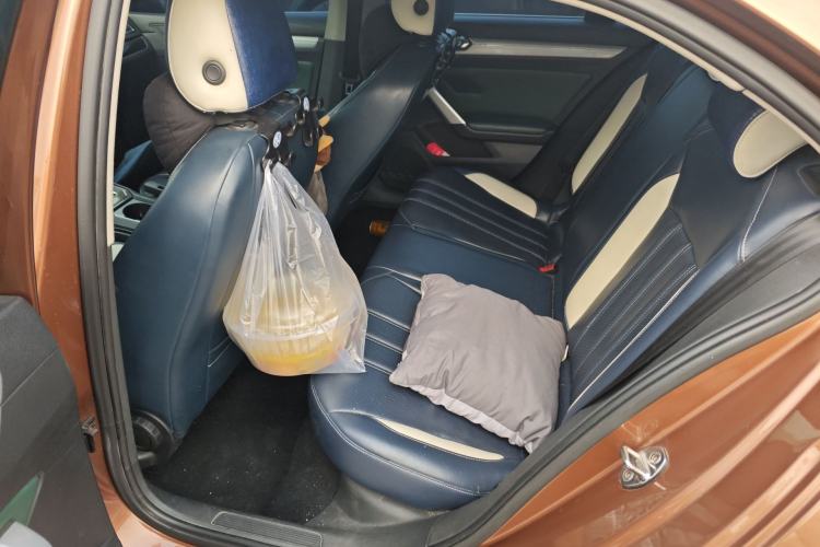 Used Volkswagen Lamando 2017 230TSI DSG Fashion Edition
