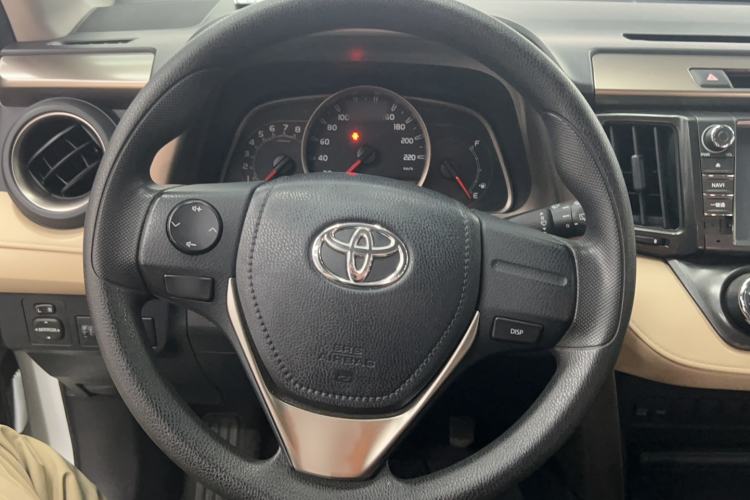Used Toyota RAV4 2015 2.0L CVT Two-Wheel Drive Urban Edition