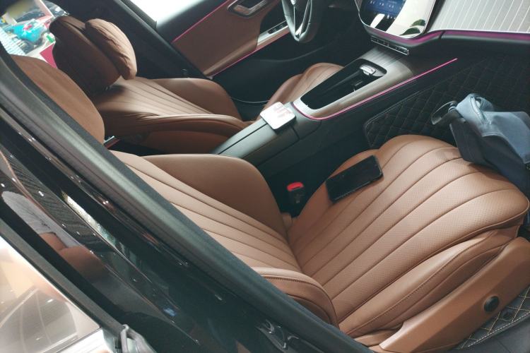 Used Mercedes-Benz E-Class 2024 Refresh E 300 L Stylish Edition
