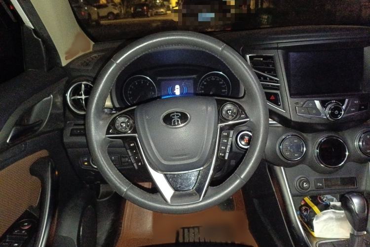 Used BYD Song 2016 GaiShi Edition 1.5TID Automatic Elite Model