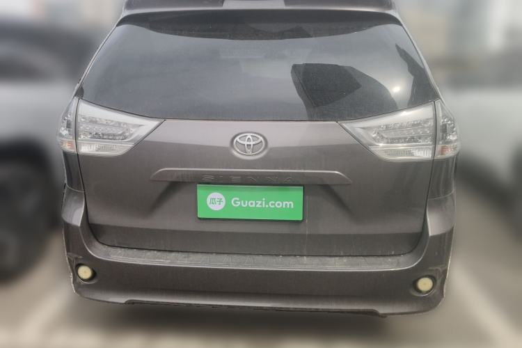 Used Toyota SIENNA 2018 3.5L 2WD Limited 7-Seater Canadian Version
