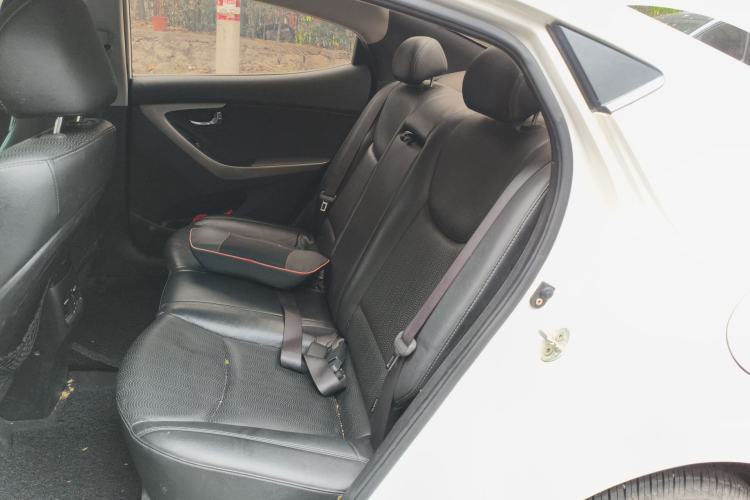 Used Hyundai Elantra (5th Generation / Langdong) 2013 1.6L Automatic Luxury Model Left Rear Seat