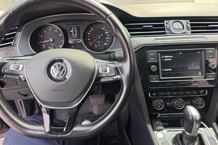 Used Volkswagen Magotan 2018 330TSI DSG Luxury Model