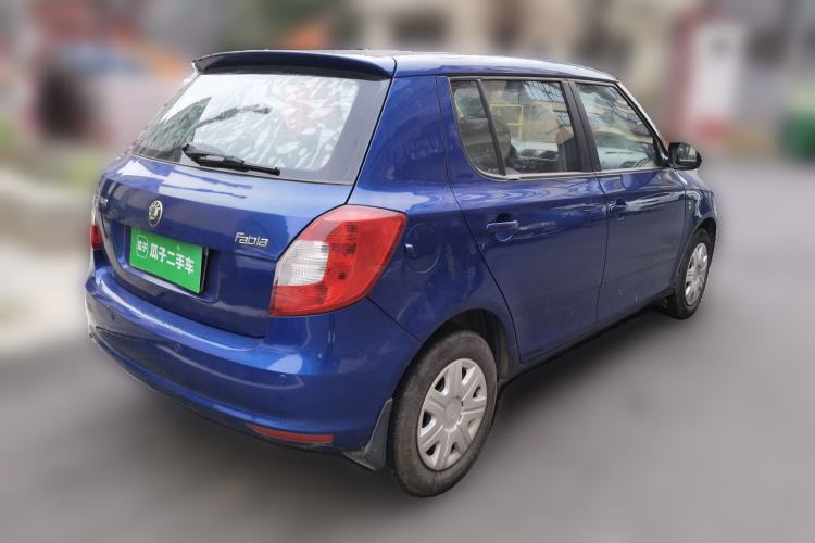 Used Skoda Fabia 2012 1.4L Automatic Crystal Edition
