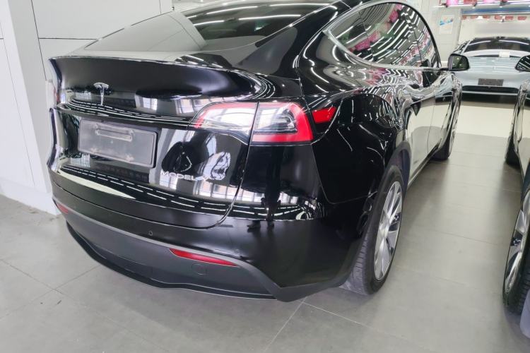 Used Tesla Model Y 2021 Long-Range All-Wheel-Drive Version 3D7