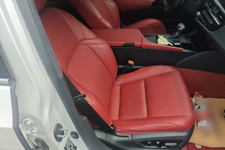 Used Lexus ES 2023 200 Excellence Edition
