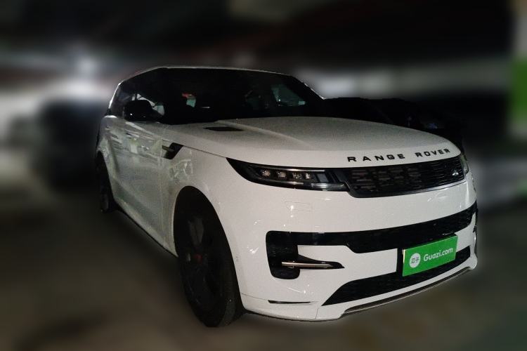 Used Land Rover Range Sport 2025 400 PS Dynamic SE Front Right 45 Deg