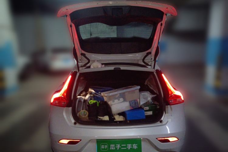 Used Volvo V40 2016 T4 Smart Luxury Edition