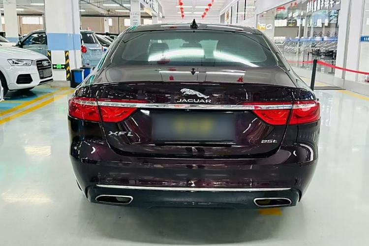 Used Jaguar XFL 2018 XFL 2.0T 250 PS Luxury Edition