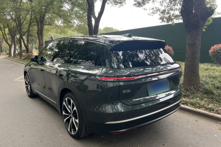 Used Nio ES8 2024 75 kWh Executive Edition Exterior 4