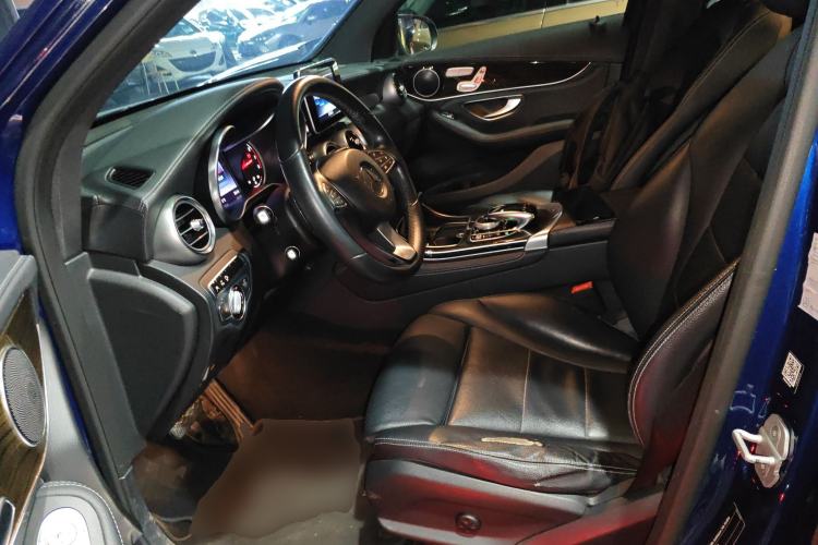 Used Mercedes-Benz GLC 2016 GLC 260 4MATIC Luxury Model