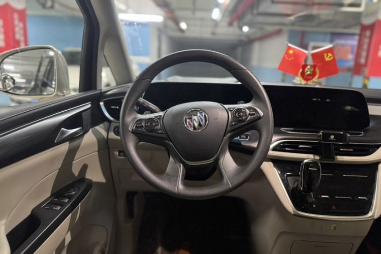 Used Buick GL8 2022 ES Landtrek 653T Comfort Edition Steering Wheel