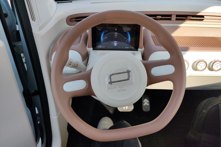 Used Bestune Pony 2026 222km Colorful Horse Steering Wheel