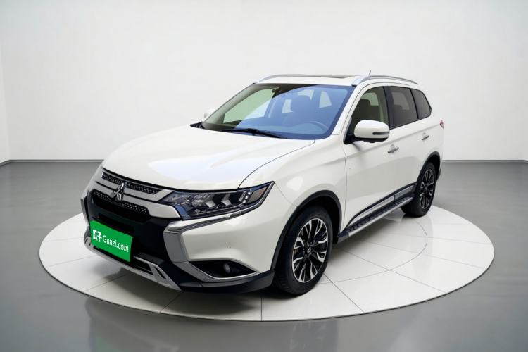 Used Mitsubishi Outlander 2019 2.4L 4x4 Zhi Xiang Edition 7 Seats China V Emission Standard