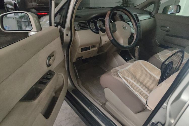 Used Nissan Tiida Sedan 2008 1.6L Automatic Fashion Edition Driver Seat