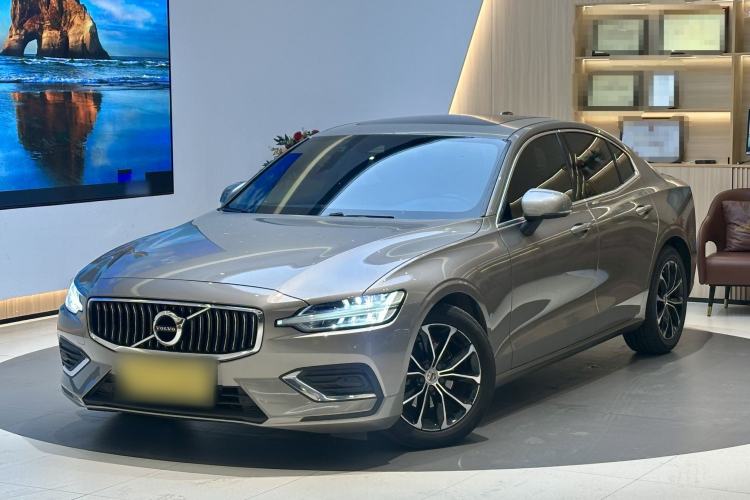 Used Volvo S60 2022 B4 Zhiyi Luxury Edition
