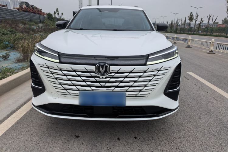 Used Changan CS75 PLUS 2024 3rd Generation Champion Edition 2.0T Intelligent Drive Performance Model
