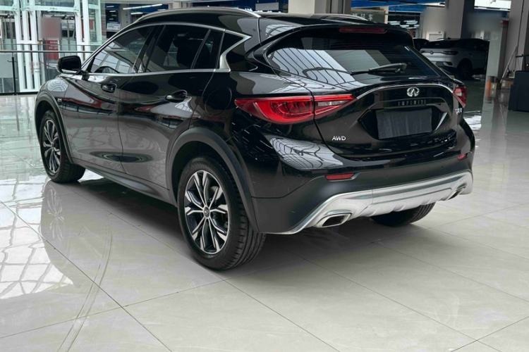 Used Infiniti QX30 2017 2.0T Four-Wheel Drive Fashion Edition
