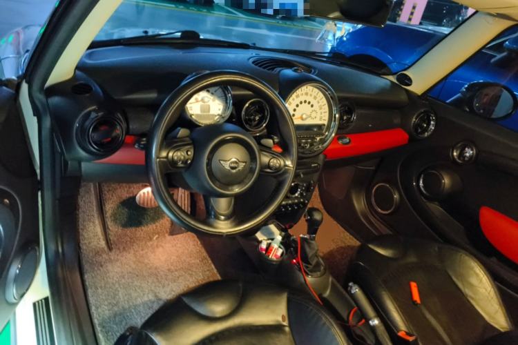 Used MINI 2011 1.6T COOPER S
