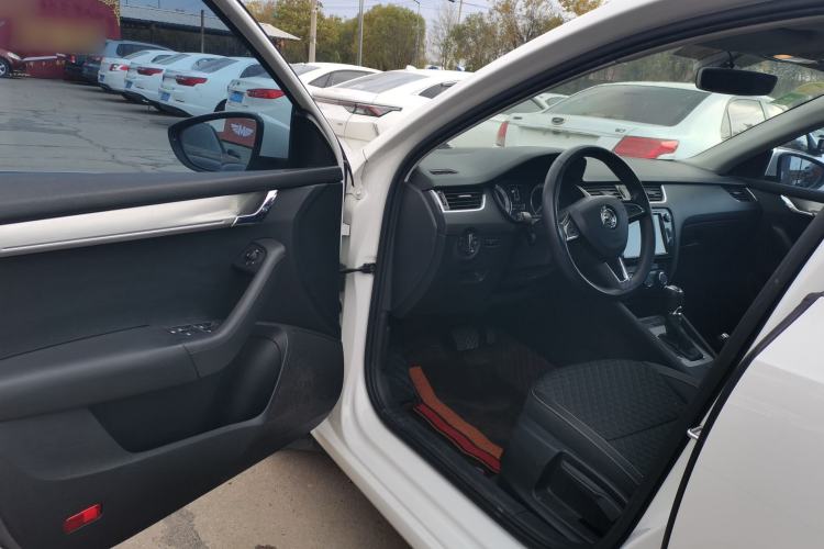 Used Skoda Octavia 2018 TSI230 DSG Luxury Edition
