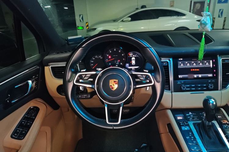 Used Porsche Macan 2017 Macan 2.0T
