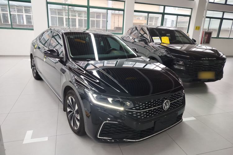 Used Volkswagen Passat 2023 330TSI Starry Elite Edition
