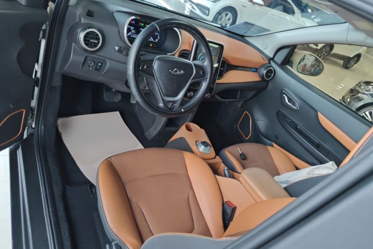 Used Chery Little Ant 2018 400 4-Seater Smart Edition Center Console