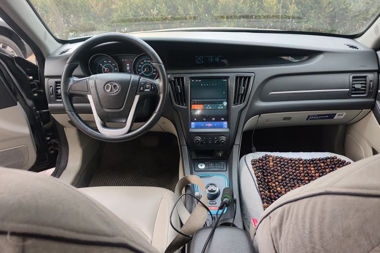 Used BAIC New Energy EU 2016 EU260 Enjoy Edition