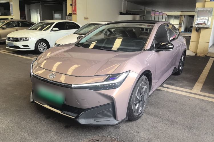 Used Toyota bZ3 2023 616 km Long-Range Premium