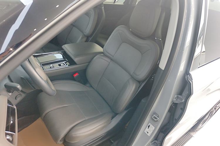 Used Lincoln Aviator 2024 3.0T V6 All-Wheel-Drive Luxury Edition Six Seats
