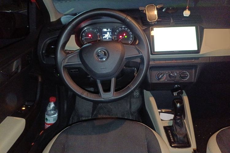 Used Skoda Fabia 2015 1.4L Automatic Chuanxing Edition
