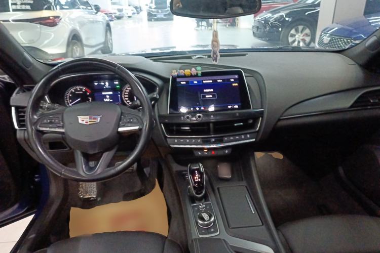 Used Cadillac CT5 2021 28T Luxury Model Center Console