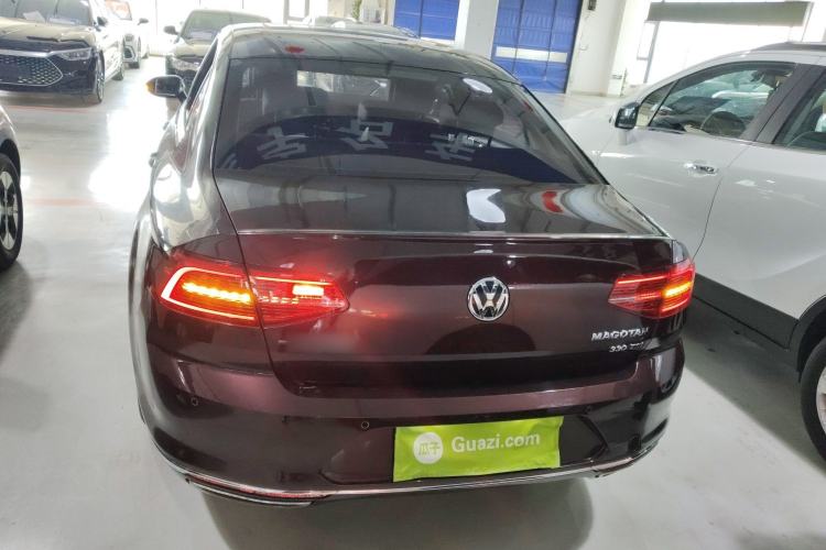 Used Volkswagen Magotan 2018 330TSI DSG Luxury Model