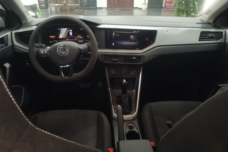 Used Volkswagen Polo 2023 Plus 1.5L Automatic Enjoy-the-Moment Edition Center Console