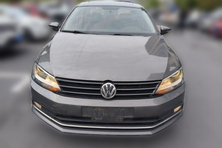 Used Volkswagen Sagitar 2015 1.6L Automatic Comfort Model Front