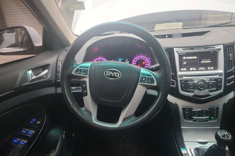 Used BYD Surui 2014 1.5L Manual Luxury Model
