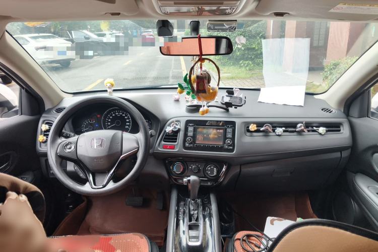 Used Honda Vezel 2015 1.8L CVT 2WD Elite Model

