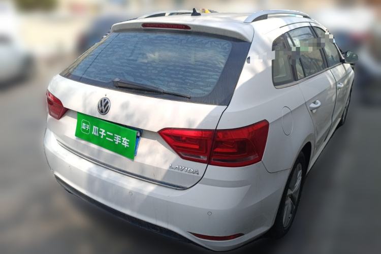 Used Volkswagen Gran Lavida 2015 1.6L Automatic Comfort Edition
