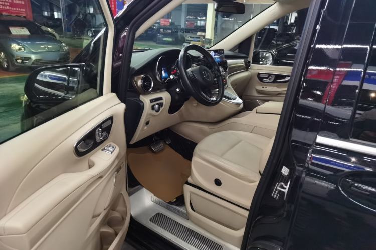 Used Mercedes-Benz V-Class 2020 V 260 L Long-wheelbase Luxury Edition