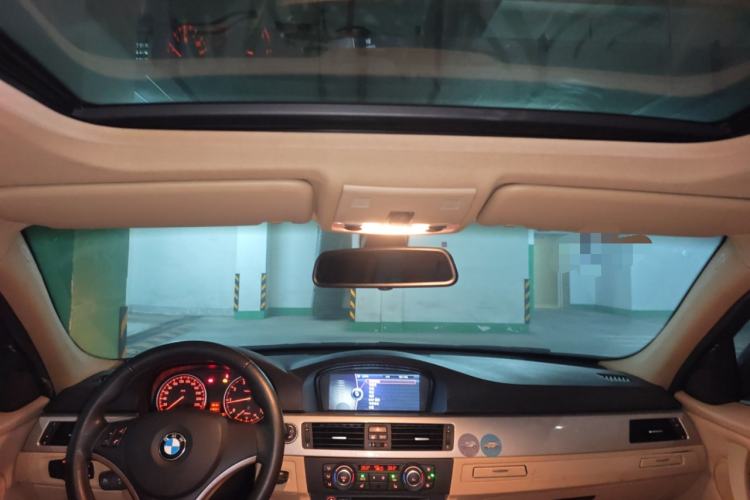 Used BMW 3 Series 2011 320i Luxury Edition