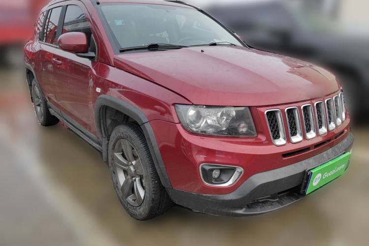 Used Jeep Compass 2014 2.4L four-wheel drive luxury version
