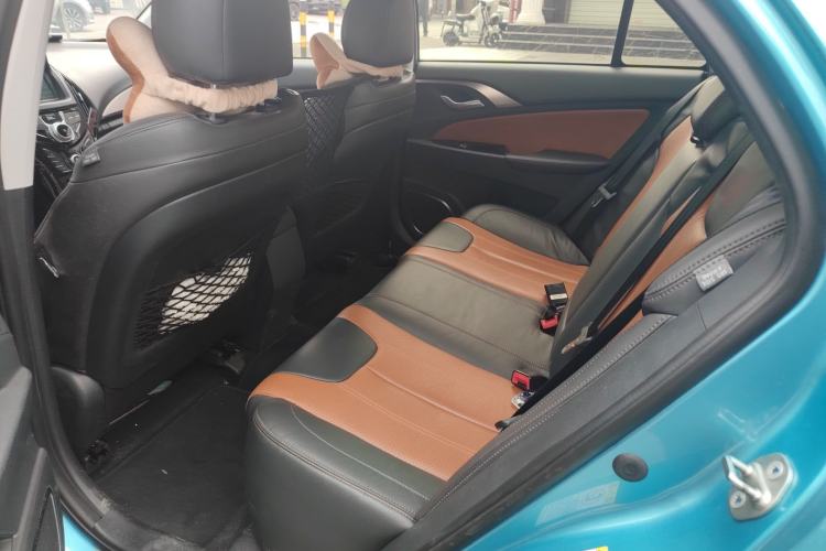 Used BYD Qin New Energy 2015 1.5T Dual-Crown Flagship Plus Edition Left Rear Seat