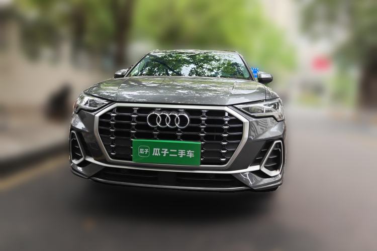 Used Audi Q3 2023 35 TFSI Fashion Dynamic Model (1.4T)
