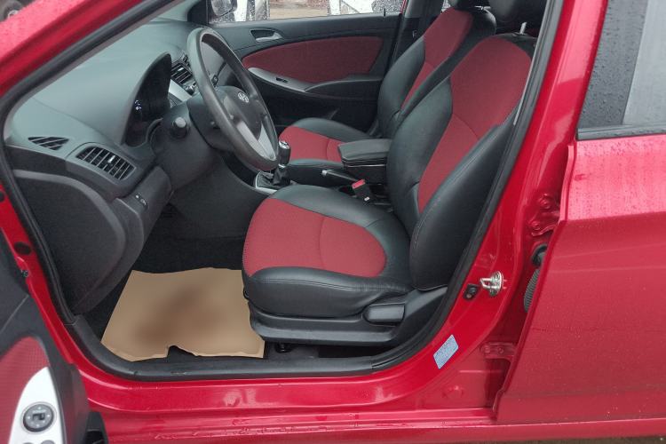 Used Hyundai Verna Ray 2014 1.4L Manual GLX