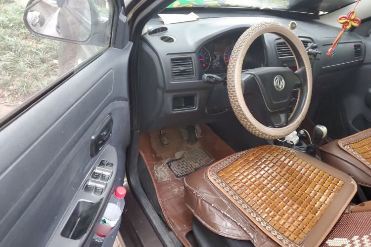 Used Dongfeng Fengon 330 2014 1.5L Manual Utility Version DK15