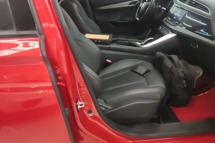 Used Dongfeng Aeolus AX7 2020 1.6T Automatic AI Navigation Model China VI Standard
