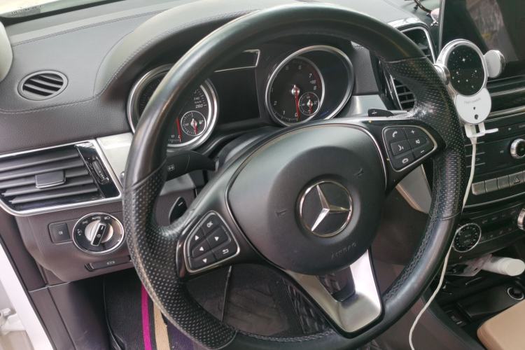 Used Mercedes-Benz GLE Coupe 2017 GLE 400 4MATIC Coupe SUV Steering Wheel