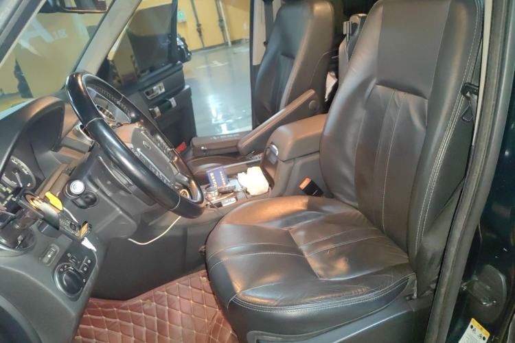 Used Land Rover Discovery 2013 3.0 SDV6 HSE Diesel Edition Left Front Seat