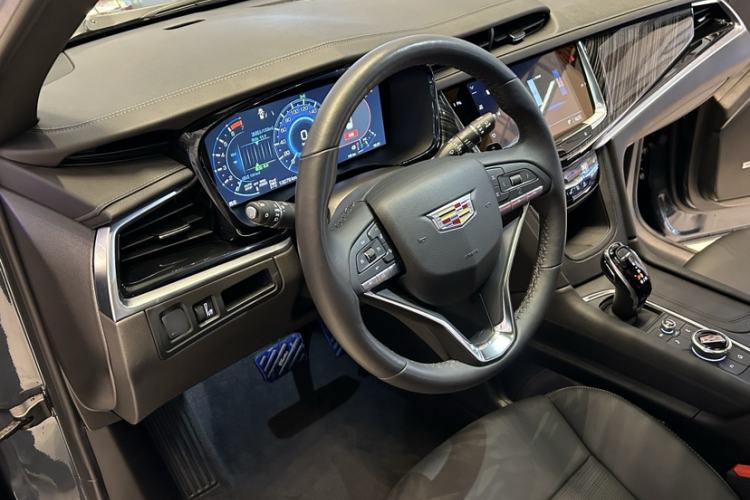 Used Cadillac XT6 2025 2.0T Six-Seater Four-Wheel-Drive Luxury Executive Classic Edition
